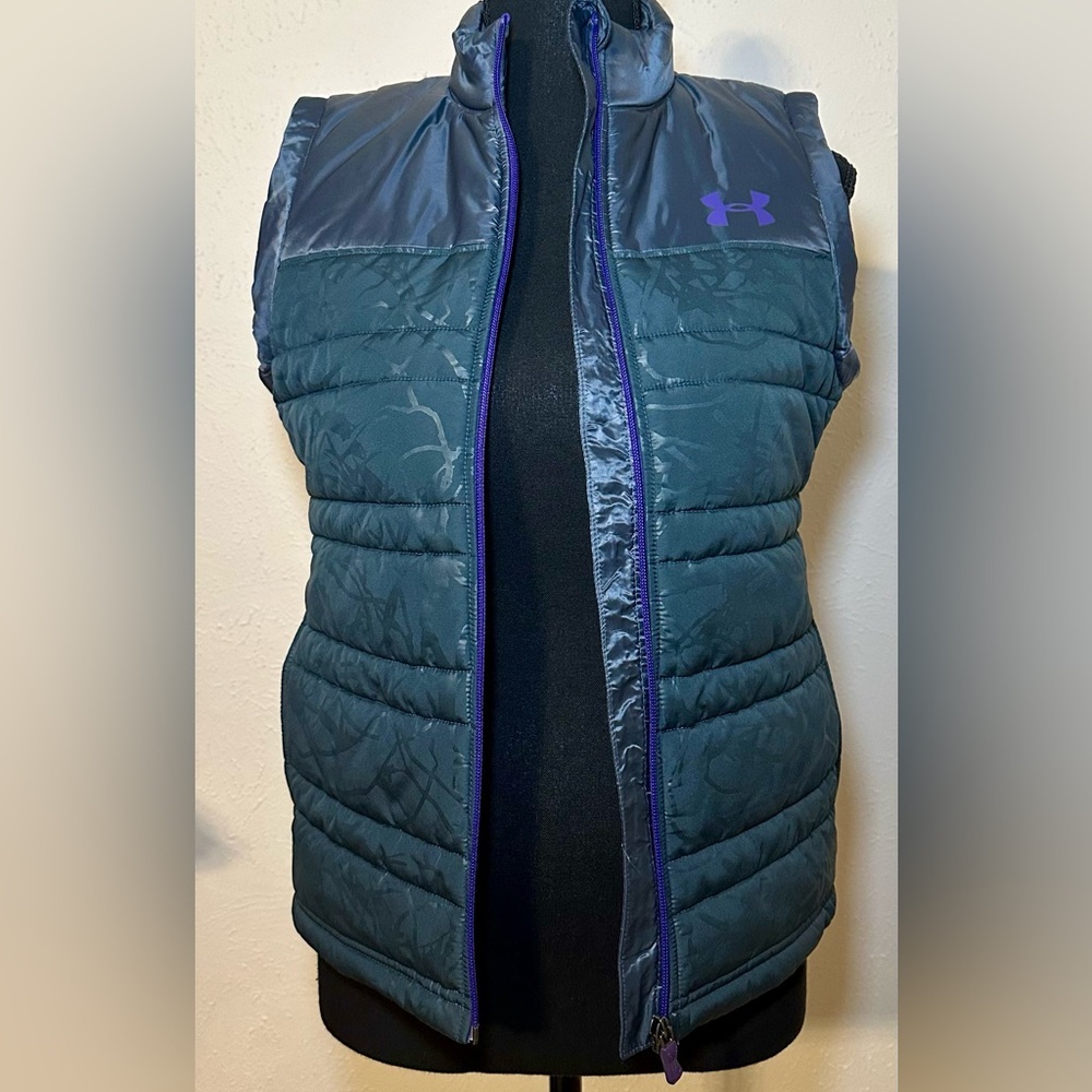 Under Armour vest size YMD